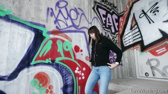 Joana Intense - Pissing Scene