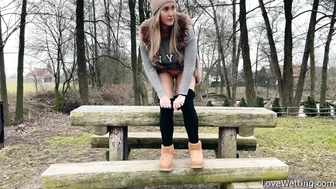 Naomi Bennet - Pissing Scene