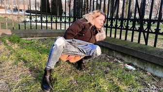 Claudia - Pissing Scene