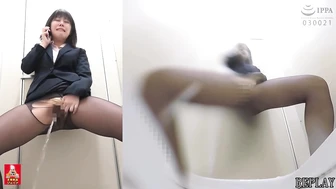 HJ-037 01 Urination rush! Office ladies ripping their pantyhoes in the urge to piss