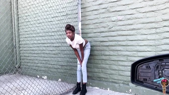 Xmochapuffx - Provocative Peeing in Public