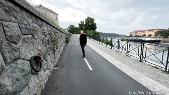 Claudia - Pissing Scene