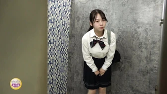 DLSL-642 01 The hard decisions of the female students who have been trapped! Unstoppable urination