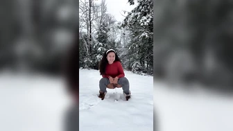 toes_onyou - Pissing Compilation 04