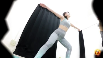 DLEE-395 03 Voyeur: I can't go to the toilet until the lesson is over... Yoga class
