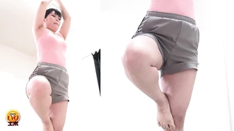 DLEE-395 03 Voyeur: I can't go to the toilet until the lesson is over... Yoga class