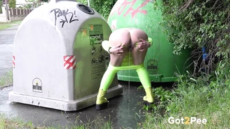 Neon In Public, Got2Pee, PissRIP