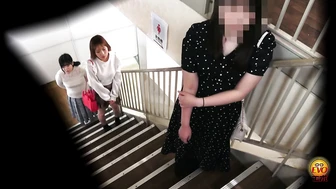 DLEE-847 03 Popular public toilet spots in the city!! Large queues for urination 4