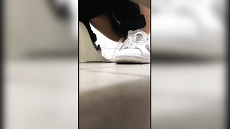 MUJI boutique TWTP 1685 Lurking in the school girls restroom