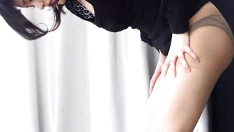 OJHI-772 02 Self-portrait pee endurance challenge with underwear only 13