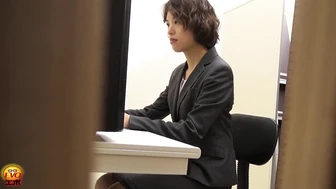 DLEE-422 01 Office Lady Unreasonable Farting and Pissing