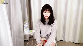 OJHI-798 01 Extreme Urination: Western-Style Toilet (Butt Edition) Part 3 — A View of Her Rear Through a Two-Way Mirror