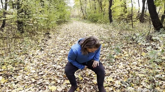 Veronika - Pissing Scene