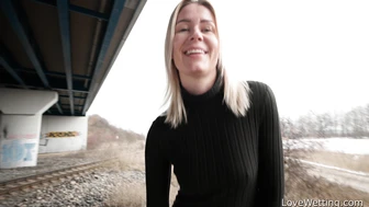 Claudia - Pissing Scene