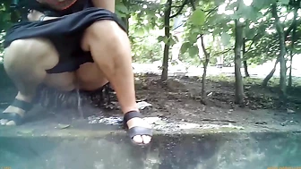 Naughty Pee Girls 0001