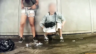 Naughty Pee Girls 0002