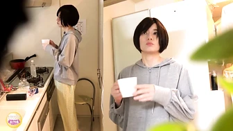 DLSL-674 04 Trouble in the girls' dormitory! Urinating in the nick of time.