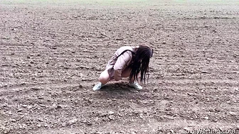 Trisha - Pissing Scene