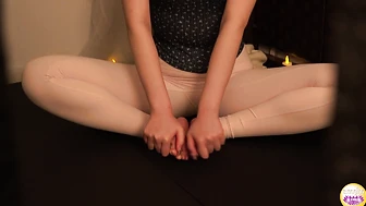 DLSL-675 02 A long line forms in the toilet of a yoga studio, and someone urinates profusely