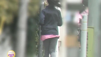 DLSL-293 03 Beautiful jogger pees herself in the rush