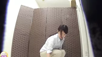 DLSL-378 06 Office Ladies Denied Toilet And Wet Themselves