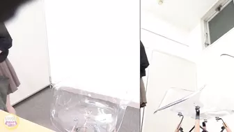 DLSL-090 01 Women wetting themselves during interview Diuretic was mixed in the drink!