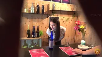 DLEE-553 01 Spycam in the toilet with girls-baristas urinating after reaching their holding limit, JAV Collection, DesperVids