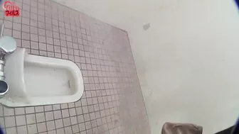 DLFF-027 02 Subway station toilet rush