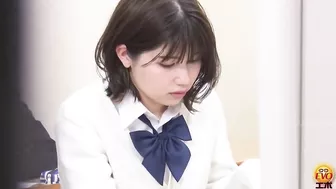 DLEE-585 01 School teen wets her panties a bit during class and then rushes to the toilet. VOL. 2