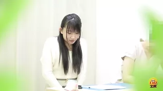 DLEE-597 03 Female college student peed herself during a seminar