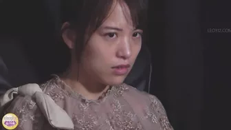 DLSL-561 01 Women dash to pee after watching a movie, but there is a line to the toilet.