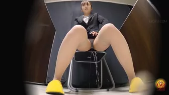 DLEE-693 05 Bladder collapse! Wetting blunder during an elite female job-hunting interview, JAV Collection, DesperVids