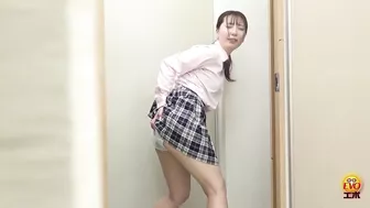 DLEE-714 02 Hidden camera: schoolgirls wet themselves during sermon after beeing caught cheating during class