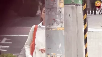 DLEE-041 02 Twitching female anal holes on toilet! Ass crack and urination voyeur