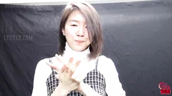 DLFF-188 02 Peeing in the studio - female point of view action camera!