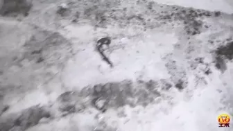 DLEE-197 03 Outdoor peeing voyeur with shameful farts echoing in the narrow alley