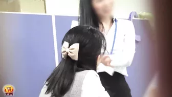 DLEE-139 02 Office ladies pissing scenes in company’s toilet