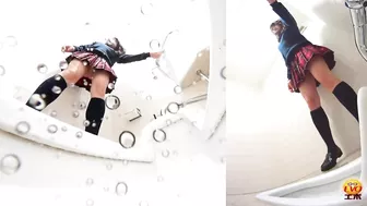 DLEE-099 01 Piss leaking schoolgirls Cramming and wetting in the class