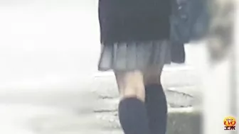 DLEE-163 03 Pissing voyeur Sister wetting herself in family car