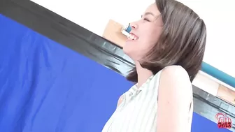 DLFF-218 01 Ladies standing piss! Shy urination in standing position VOL 2