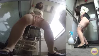 DLSL-111 02 Office ladies wetting panic on company’s veranda Pissing emergency VOL 2, JAV Collection, PissRIP