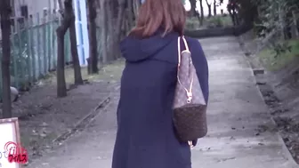 DLFF-045 01 Outdoor pissing footage Triple view with close-up angle