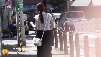 DLEE-079 02 Exploring fine urine lines. Public toilet voyeur. VOL. 3