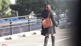 DLFF-045 04 Outdoor pissing footage. Triple view with close-up angle