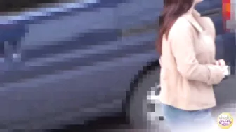 DLSL-078 04 Peeing housewives. Outdoor urination of married women