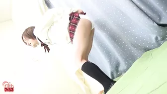 DLFF-097 05 Peeing Desperation - School Gal vs Office Worker