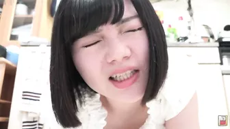 DLJG-340 01 Cute girls telling shameful omorashi stories and peeing themselves on camera