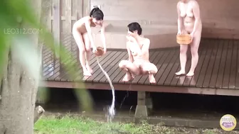 DLSL-074 04 Students having fun and pissing during school trip in onsen. VOL. 1