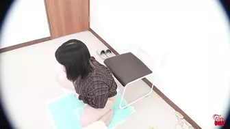 DLFF-401 03 Cute girls first time pissing for the camera. VOL. 2