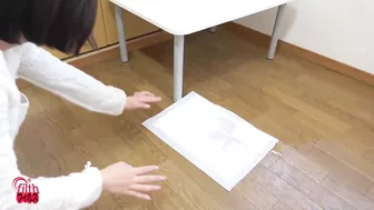 DLFF-422 01 Women's holy water in the town scenery